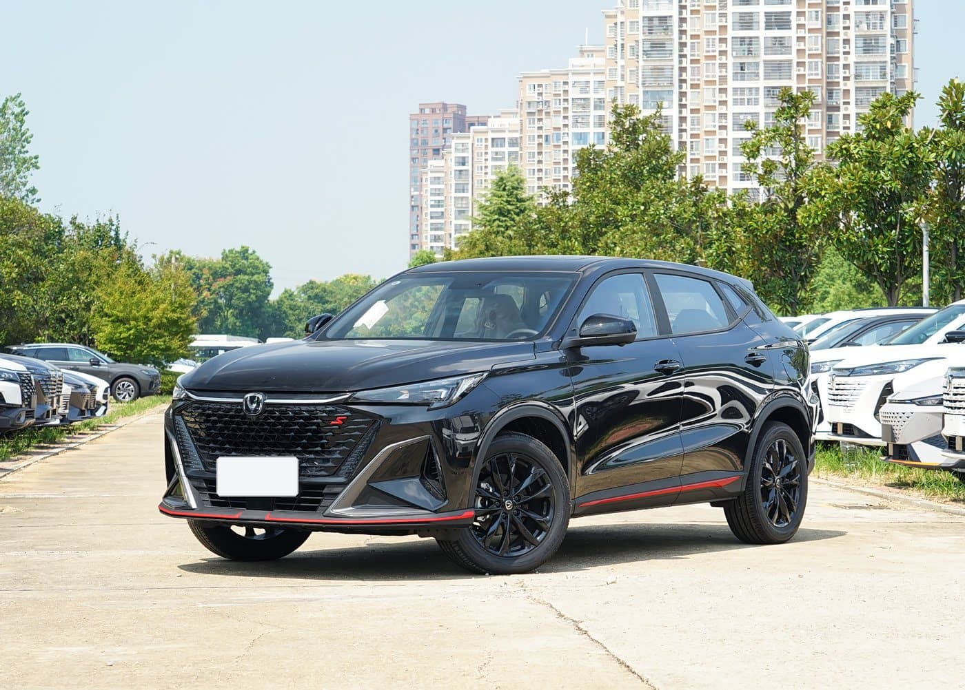 Value-focused 1.5T compact SUV for budget fleets and used-vehicle programmes