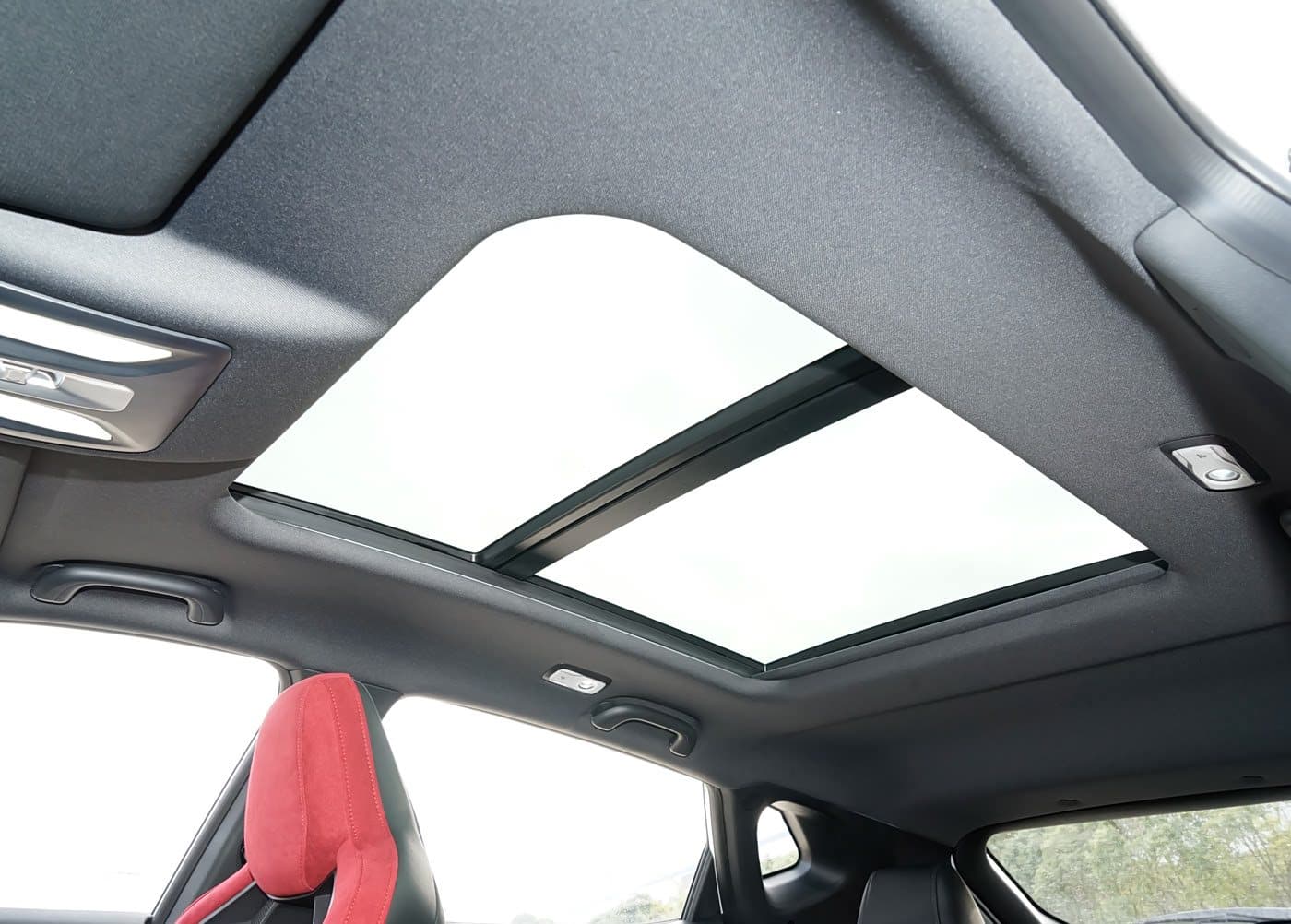 2024 Changan X5 Plus sunroof and headliner — compact SUV for export