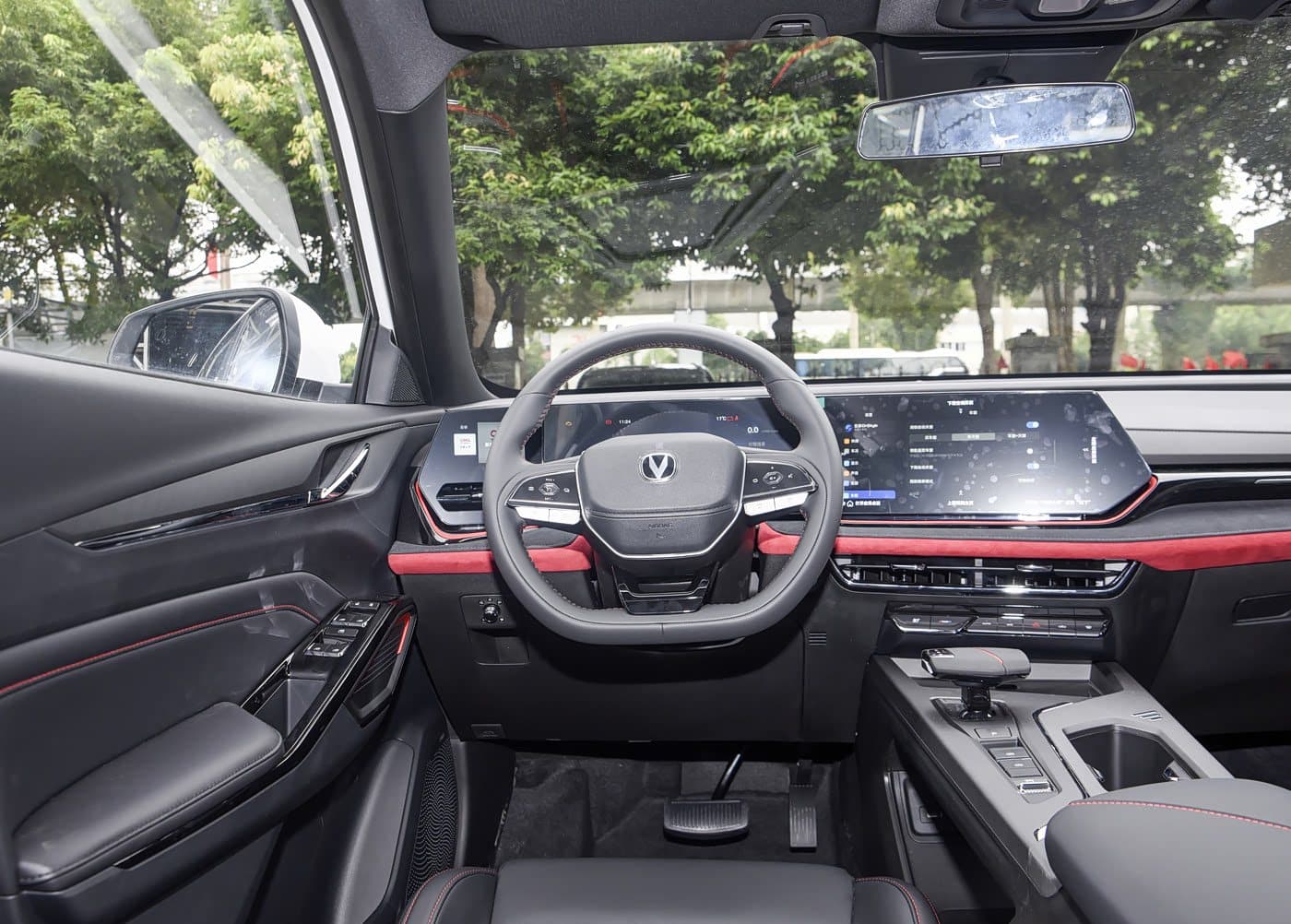 2025 Changan X5 Plus dashboard and cockpit — compact SUV for export